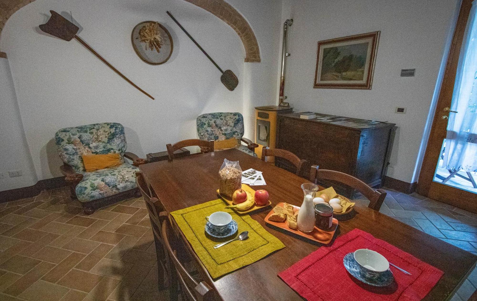 Agriturismo Biofattoria L'Upupa Montalcino Dış mekan fotoğraf